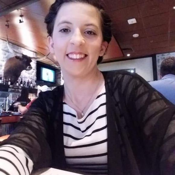 Meet your Posher, Brittni - Picture 1 of 1